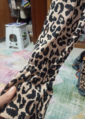 Leopar Desenli Uzun Kollu Kadın Bluz - Görsel 5