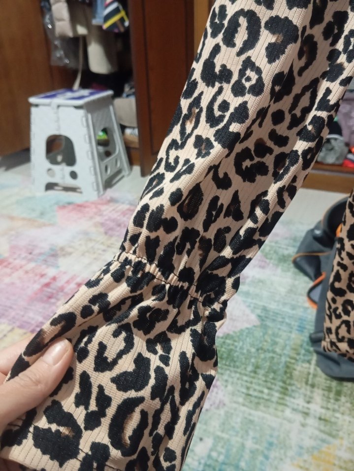 Leopar Desenli Uzun Kollu Kadın Bluz - Görsel 5