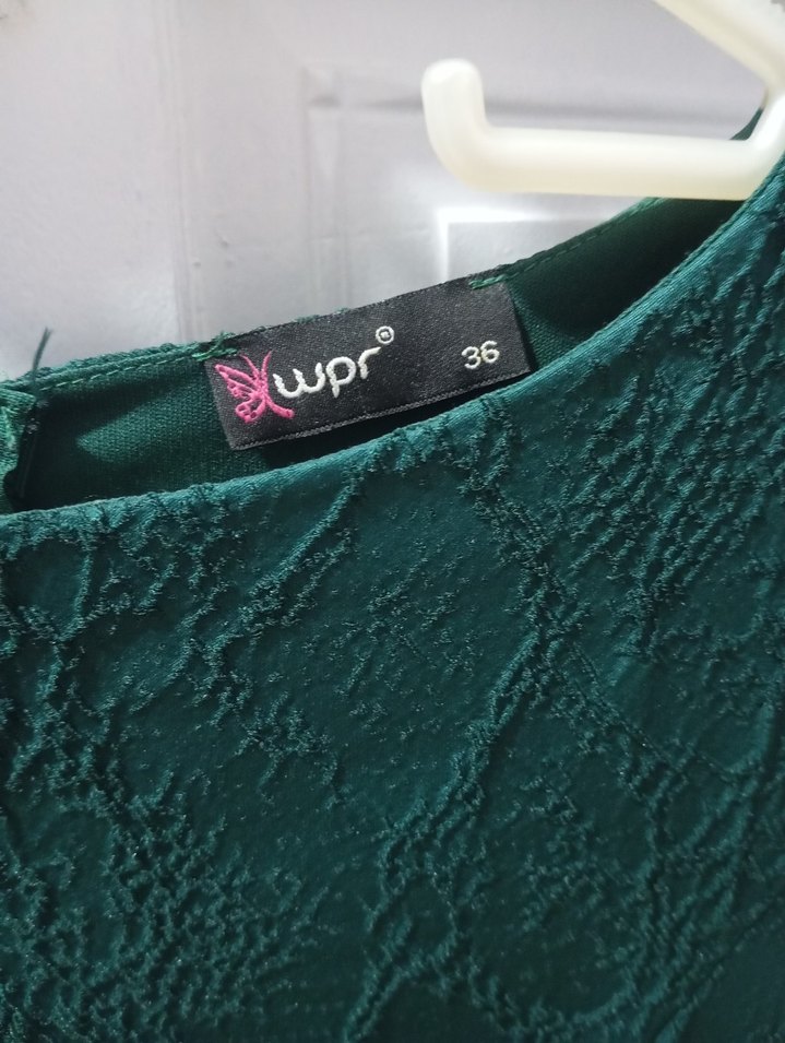 Yeşil Parlak kendinden desenli elbise
 Fermuarlı diz hizasında - Görsel 4