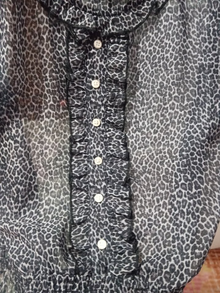 leopar renkli Fırfırlı Desenli Kadın Bluz - Görsel 3