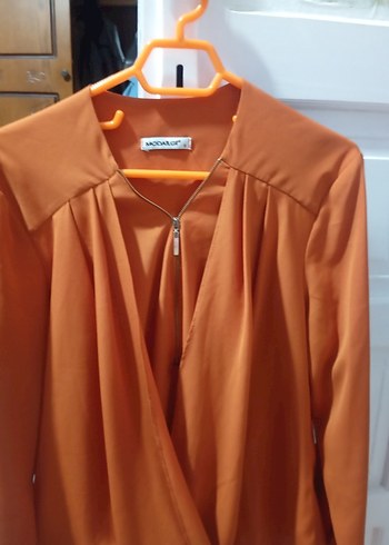 Saten V Yakalı Kadın Bluz - Görsel 6