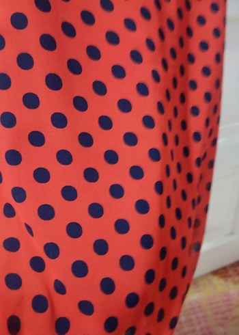 Kırmızı Puantiyeli  Kolsuz Bluz - Görsel 5