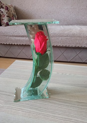 Camda Kırmızı Gül Dekoratif Obje