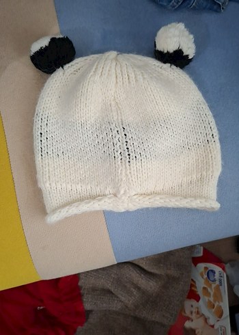 Çocuklar için örgü panda bere - Görsel 2