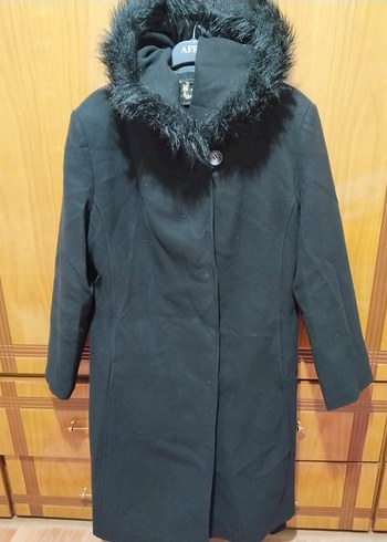 Siyah Kürklü Uzun Kadın Kaban - Görsel 2