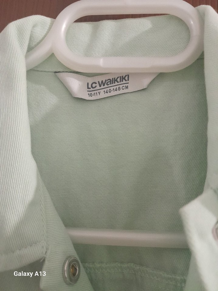 Düğmeli Yeşil Pamuklu Uzun Kollu Gömlek - Görsel 2