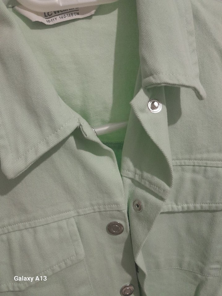 Düğmeli Yeşil Pamuklu Uzun Kollu Gömlek - Görsel 4