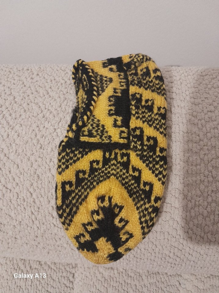 Sarı Desenli Kadın Örgü Ev Terliği - Görsel 2