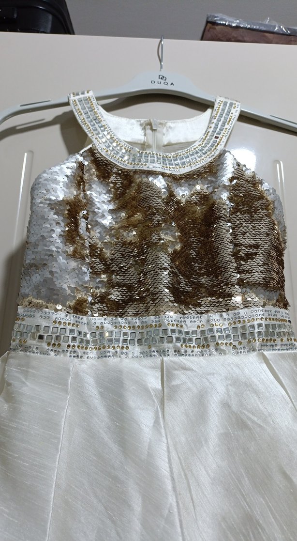 Uzun Beyaz İşlemeli Abiye Elbise - Görsel 2