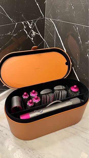 Dyson airwrap