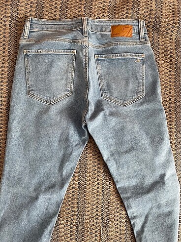 29 Beden mavi Renk Mavi Jeans Dar Pantolon