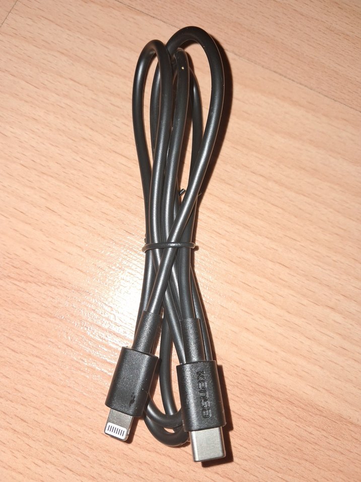 Siyah Telefon Şarj Kablosu - Görsel 4