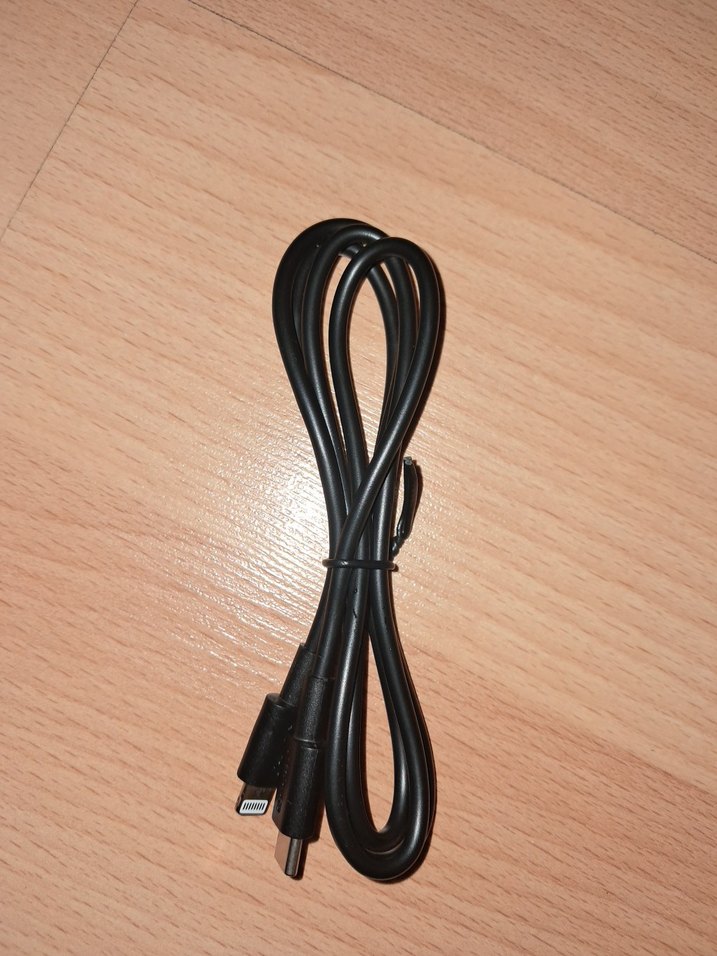 Siyah Telefon Şarj Kablosu - Görsel 2