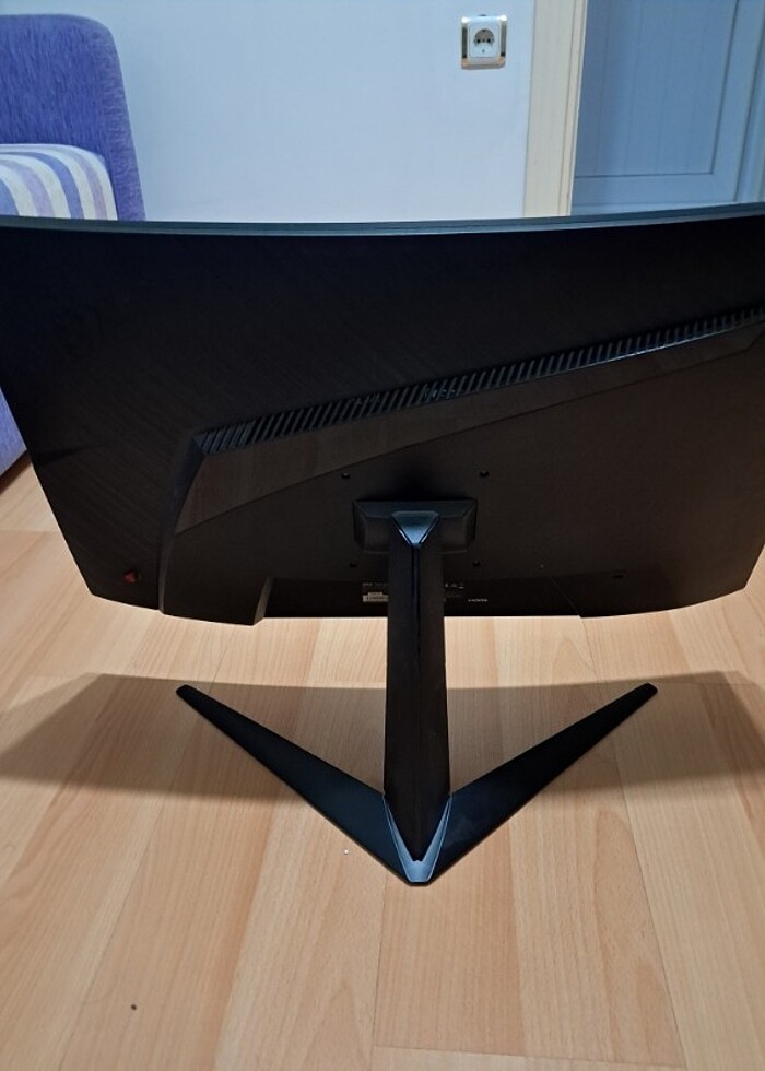 MSI Monitör Curved - Görsel 3