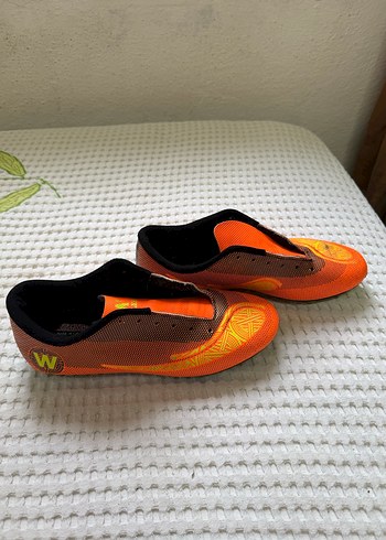 Turuncu Halı Saha Krampon - Görsel 3