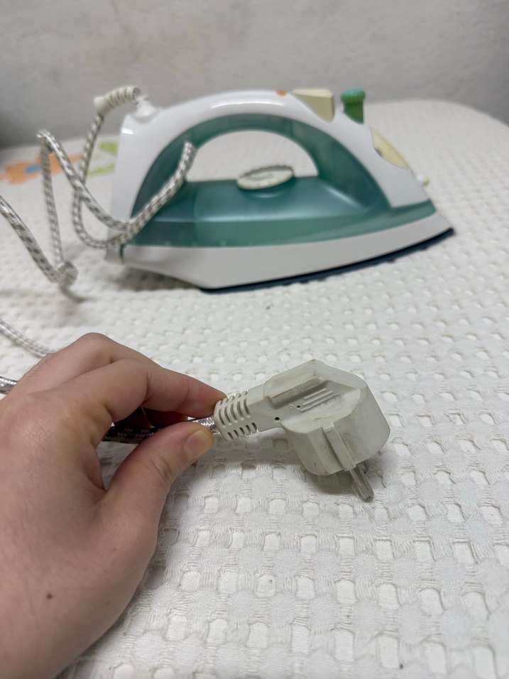 Premier Beyaz Pastel Ütü - Görsel 4