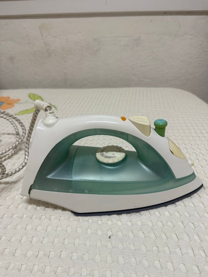 Premier Beyaz Pastel Ütü - Görsel 3