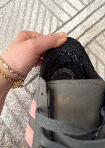 Gri Kadın Spor Ayakkabı - Şık ve Rahat - Görsel 8