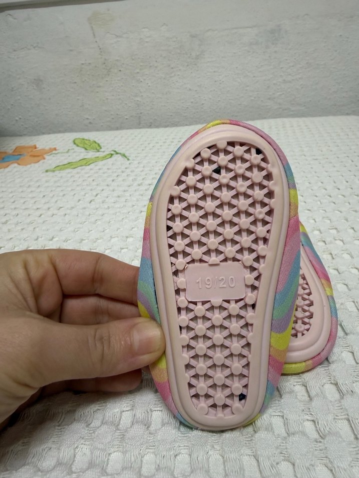 Lcw Steps Karışık Desenli Kız Bebek Deniz Ayakkabısı - Görsel 4