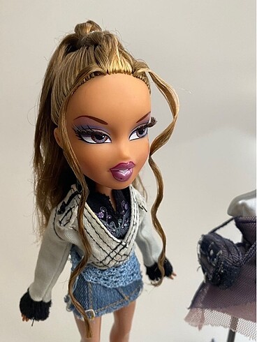  Beden Bratz Girls nite out Yasmin