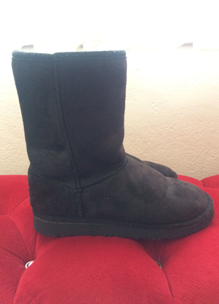 Siyah ugg