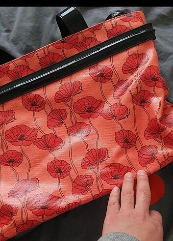 Armani jeans kadin kol çantası