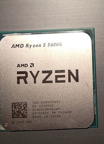 Kutulu Stok Fanlı AMD Ryzen 5 5600G 3,9 GHz İşlemci 