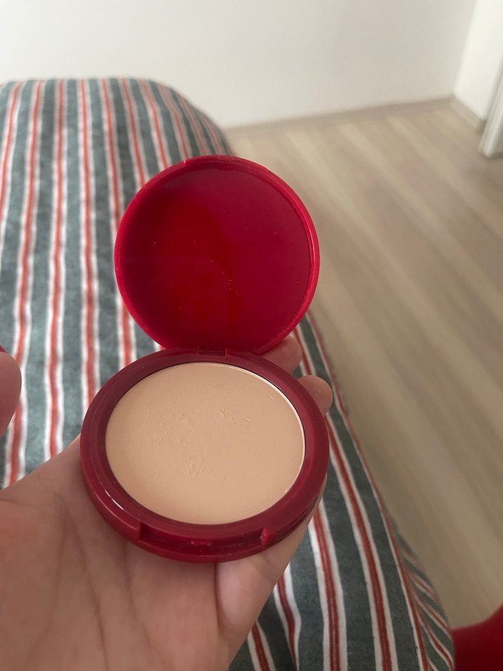 Deborah Milano 29 La Cipria Kırmızı Pudra - Görsel 2