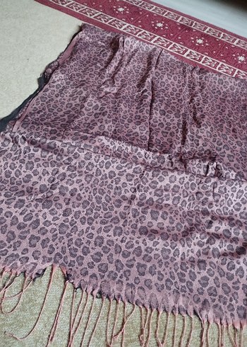 Leopar Desenli Kadın Şal - Görsel 3