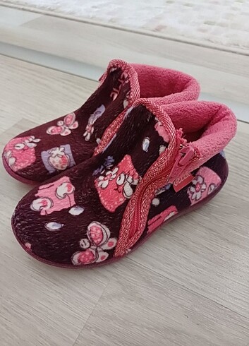 27 Beden pembe Renk Kız Çocuk Ev Ayakkabısı / Patik / Panduf