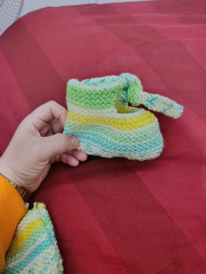 Renkli Bağcıklı Unisex  Bebek Örgü patik - Görsel 4