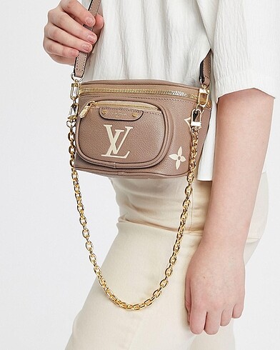 Louis Vuitton Mini Bumbag M83219