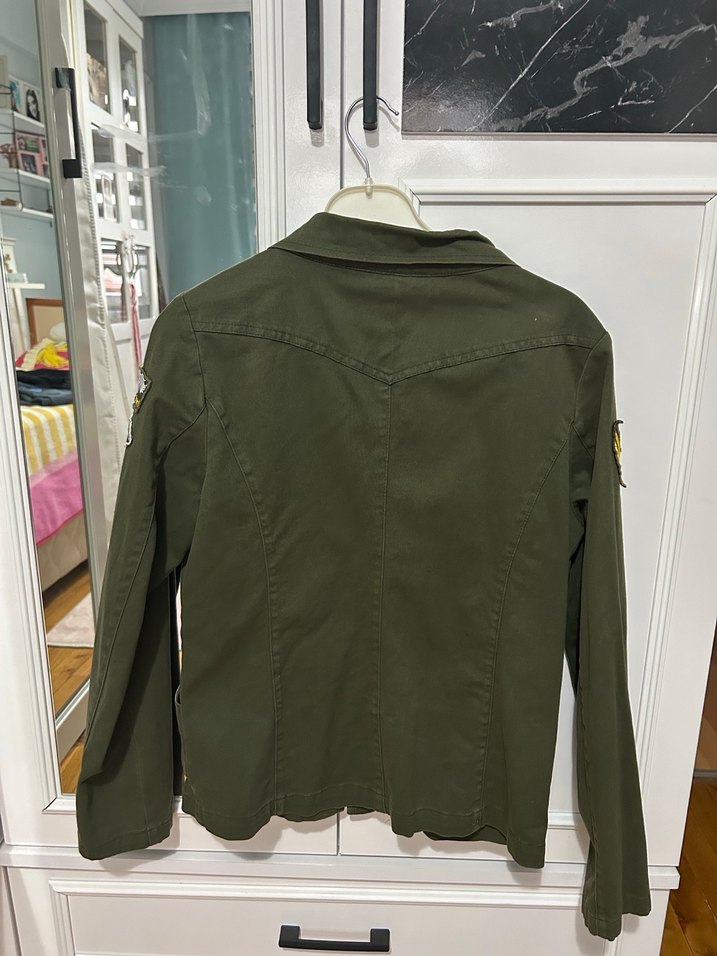 Fermuarlı Haki Yeşili Nakışlı Kadın Ceket - Görsel 3
