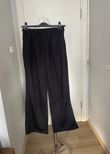 M/l beden aldım kullanmadım pantolon