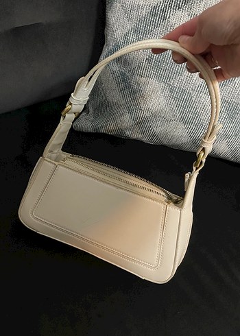 Beden beyaz Renk Zara Beyaz Deri Nakışlı Fermuarlı Çanta