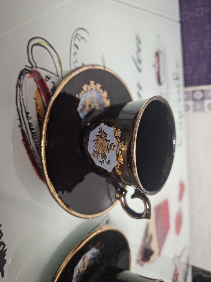 Siyah ve Altın Detaylı İki Kahve Fincanı - Görsel 2