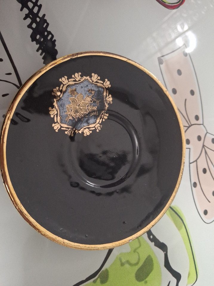 Siyah ve Altın Detaylı İki Kahve Fincanı - Görsel 4