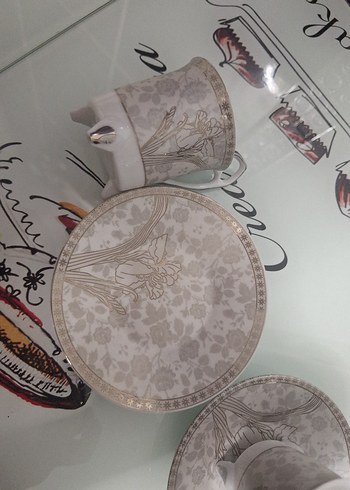 Gri Desenli Beyaz Kahve Fincanı ve Tabağı - Görsel 3