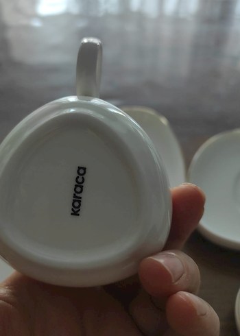 Beyaz İnce Kenarlı Fincan ve Tabak Seti - Görsel 4