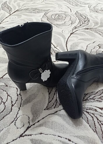 Topuklu Kısa bot - Görsel 2