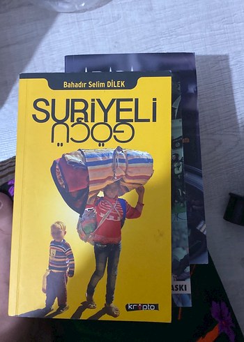 Beden Renk Suriye Çatışma ve Uluslararası Hukuk Kitabı