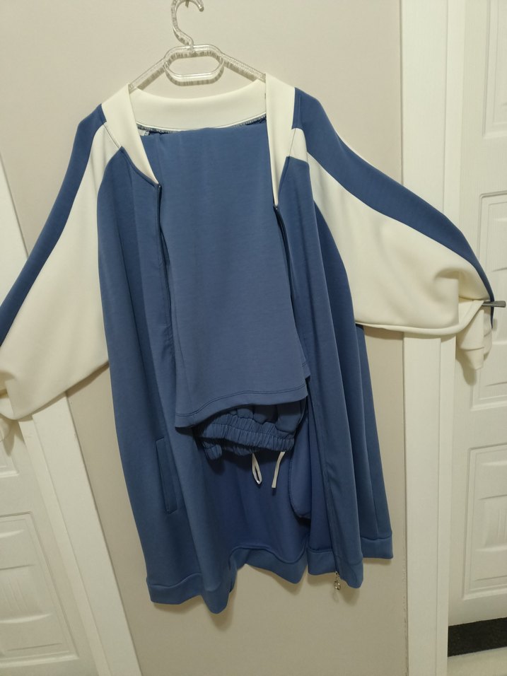 Mavi krem kombinli eşofman takımı oysho kumaş - Görsel 2