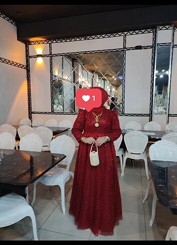 Kırmızı abiye 