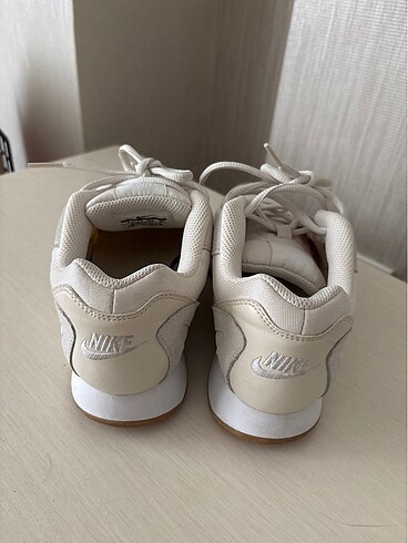 36,5 Beden Nike Delfine