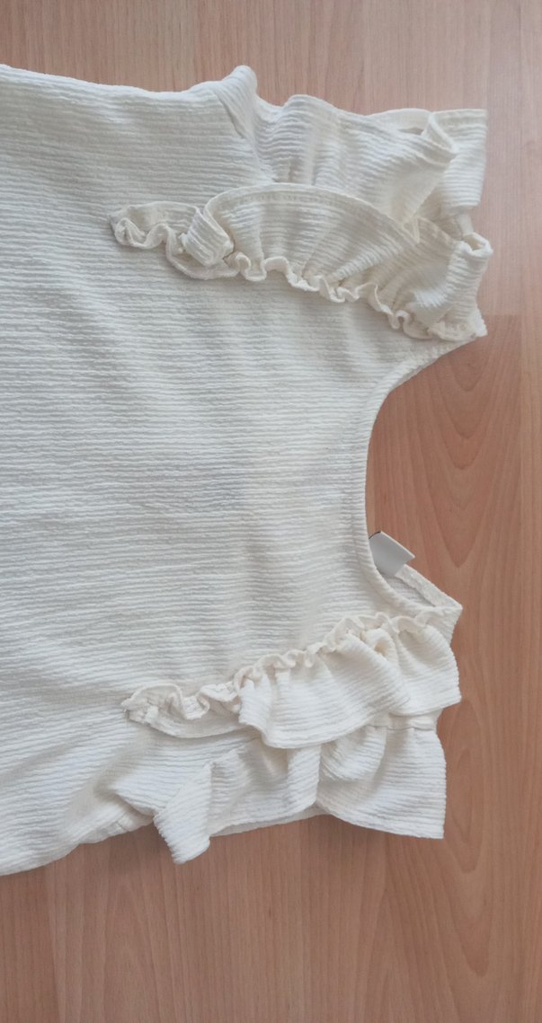 Kız Çocuk Fırfırlı Kolsuz Bluz - Görsel 2