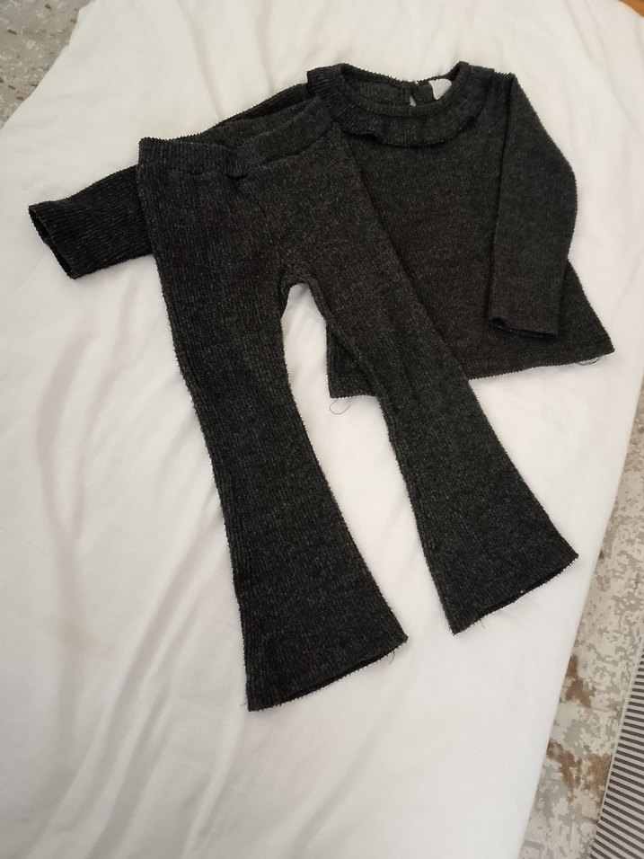 Gri Triko Bebek Kız Takımı Uzun Kollu - Görsel 3