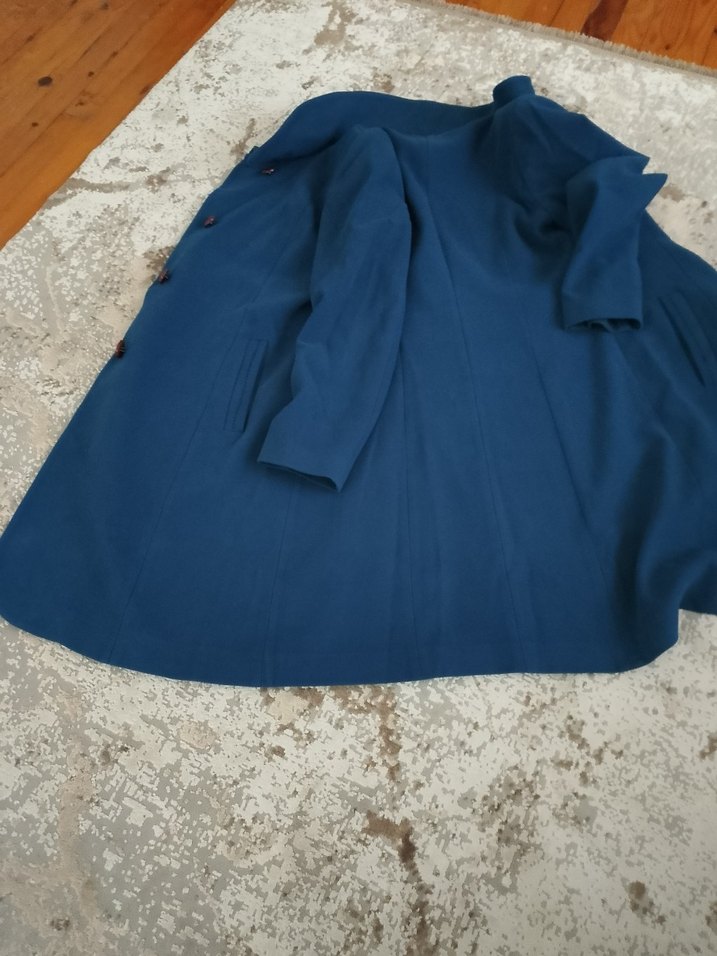 Düğmeli Mavi Kadın Kaban - Görsel 4