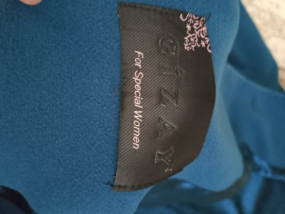 Düğmeli Mavi Kadın Kaban - Görsel 3