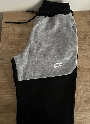 Nike tech fleece