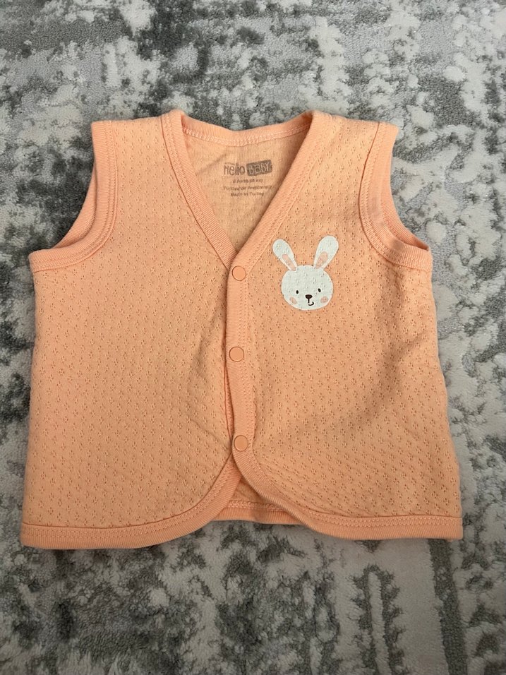 Mor Düğmeli Kolsuz Kız Yeleği - Görsel 3